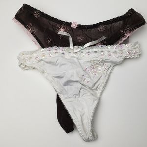 2 for $8 Snowflake Thongs